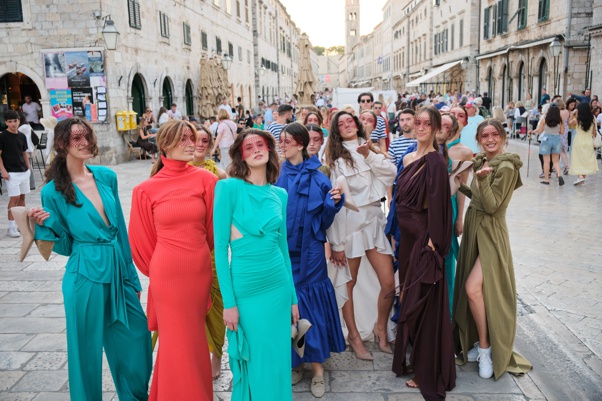 Krie Design modna revija oduševila Dubrovnik i međunarodu elitu E1 Dubrovnik GP-a