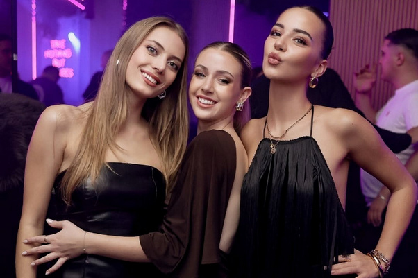 ritz2410261