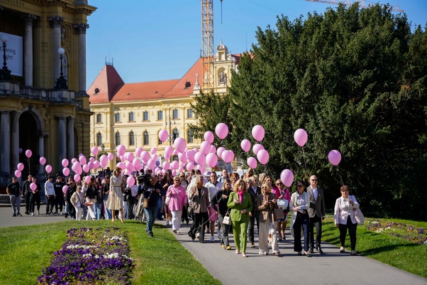 Zagreb obilježio 27. Dan ružičaste vrpce i poslao snažnu poruku nade i solidarnosti