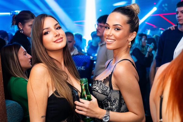 theclub2410261